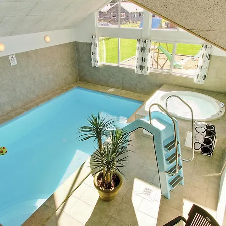 Gorgeous In With Private Swimming Pool, Be Inside Or Outside