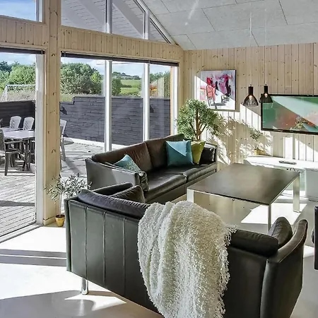 Gorgeous In With Private Swimming Pool, Be Inside Or Outside Holiday home